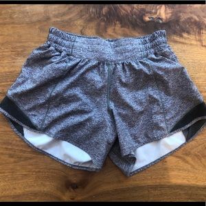 Lululemon tracker shorts 6” women’s size 6